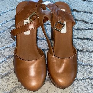 Brand New Steven Madden Nude Sandal